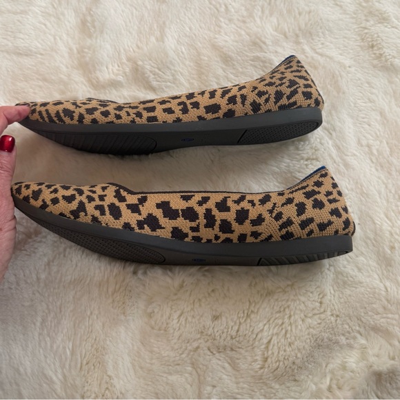 ROTHY'S THE POINT ANIMAL PRINT KNIT POINTED TOE FLATS SIZE 8 - Picture 2 of 7